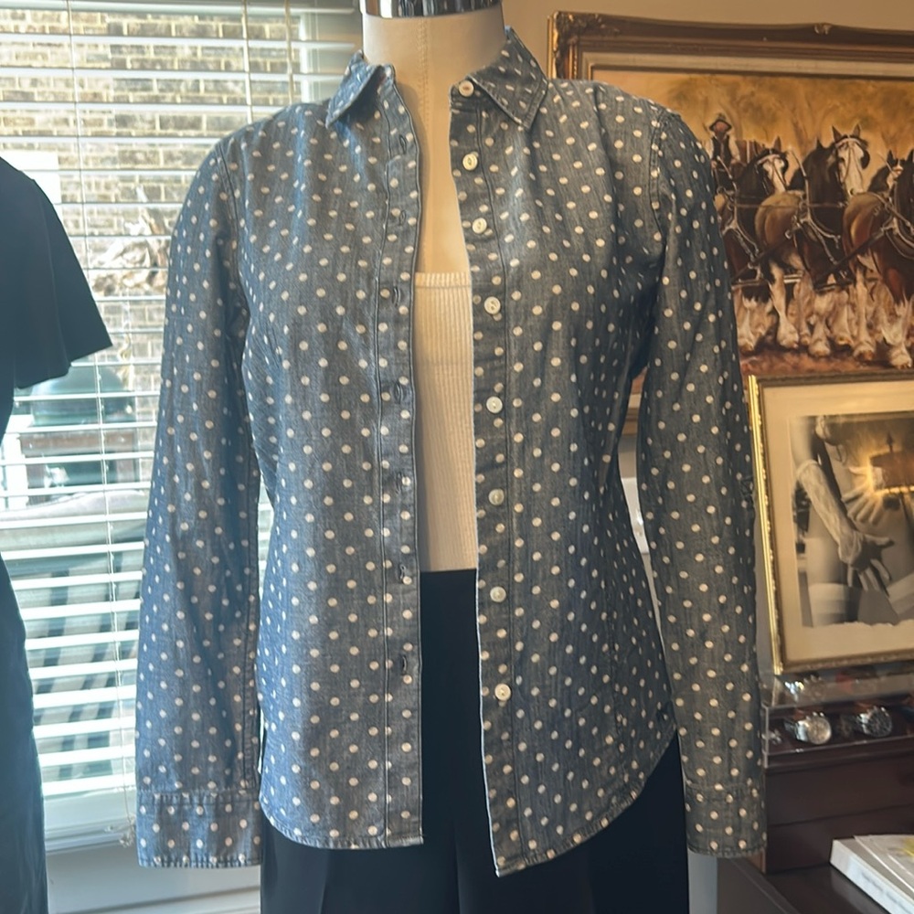 Talbots Sz 6P Chambray Polka Dot Blue Button Down Shirt EUC